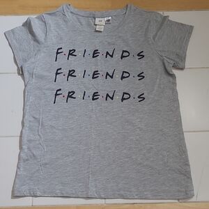 H&M Gray T-Shirt with Friends Print